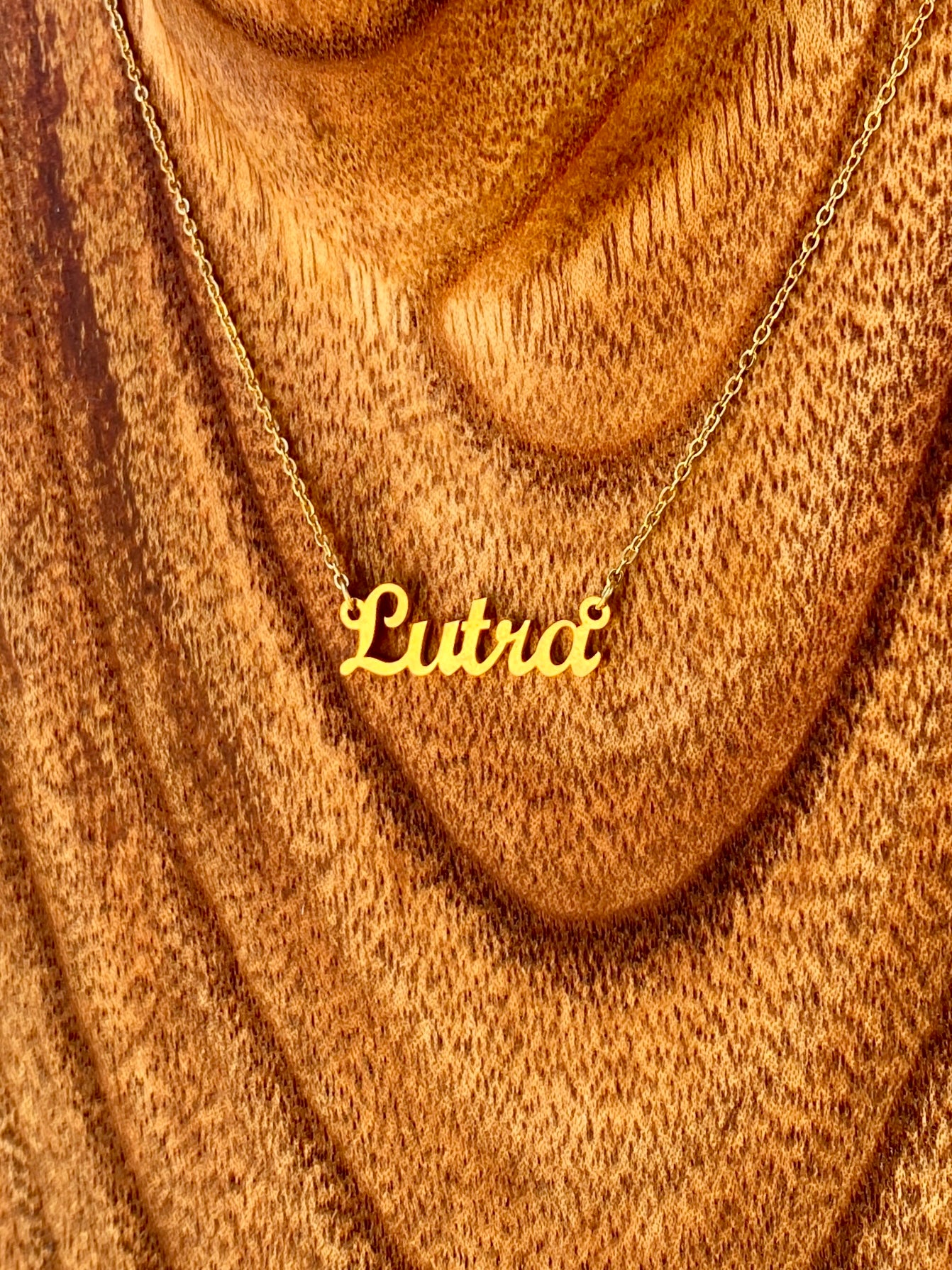 Lutra Necklace – The River Otter Genus